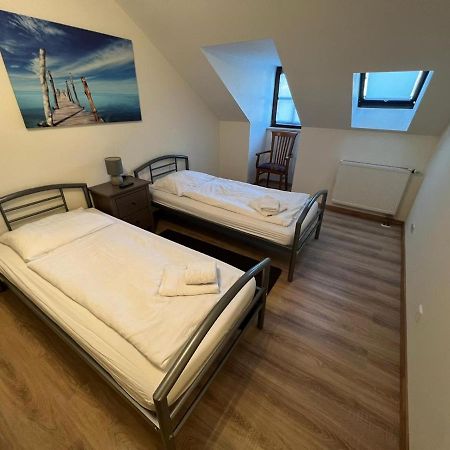 Gaestehaus Schmitt Erlangen Buitenkant foto
